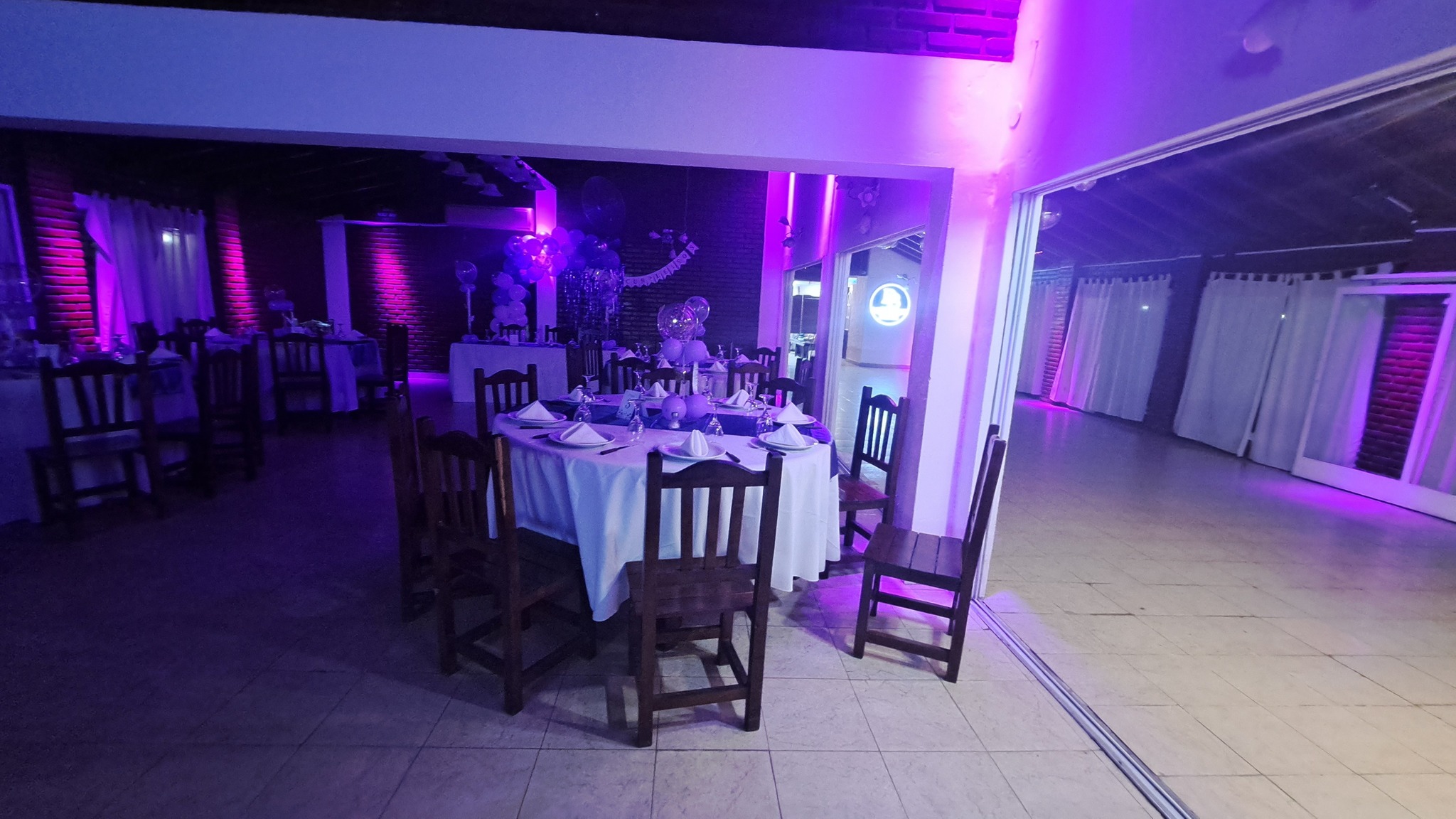 Salon_completo_violeta3